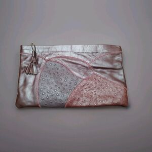 Vtg Embossed Ostrich Or Faux? Patchwork Leather Zip Clutch Handbag W/Tassel Zip